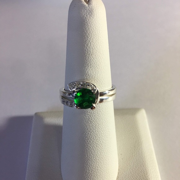 Sterling Silver Green/Clear CZ Stone Eternity Ring - Picture 1 of 6